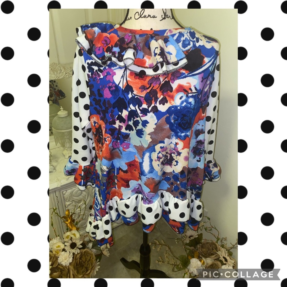 SOLD  - Custom Top❤️💙💜
